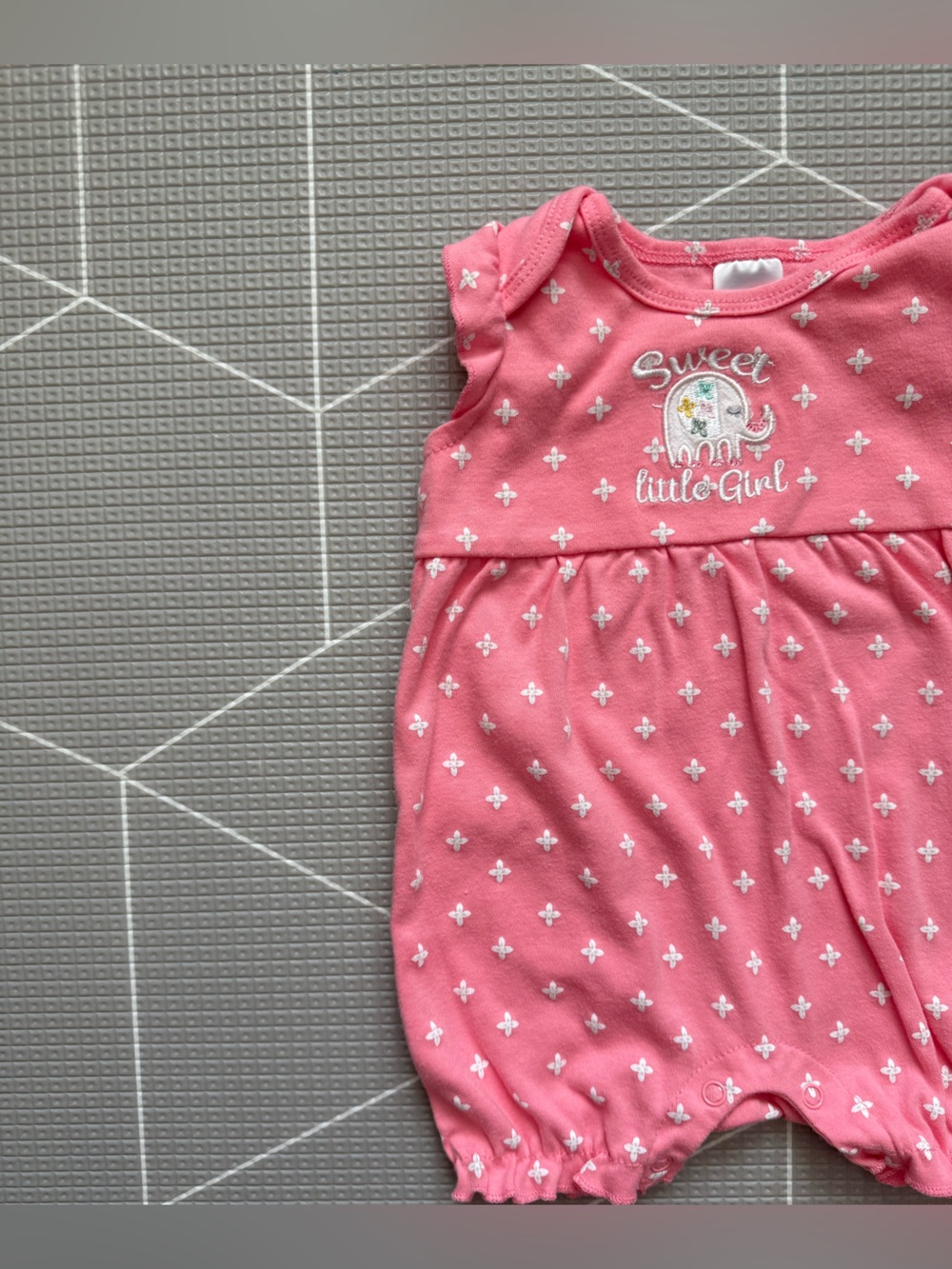 Little Beginnings|Baby girl bubble romper in Pink & patterned•••6-9M,Novelty